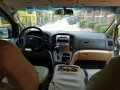 Hyundai Starex VGT 2009 Matic for sale -3