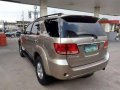 4X2 Toyota Fortuner 2006 AT Diesel for sale -0