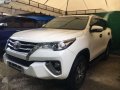 For sale Mobile Toyota Fortuner 2017 -0