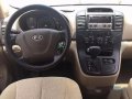 Kia Carnival 2011 for sale-6