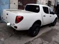 Mitsubishi Strada 2009 Manual White For Sale-1