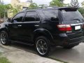 Well Maintained 2010 Toyota Fortuner V 4X4 For Sale-2