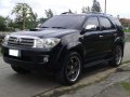 Well Maintained 2010 Toyota Fortuner V 4X4 For Sale-0