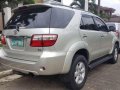 2010 Toyota Fortuner G Diesel Automatic for sale -3