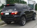 Well Maintained 2010 Toyota Fortuner V 4X4 For Sale-3
