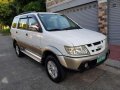 2009 Isuzu Crosswind xuv sportivo AT 2010 2011 for sale -0