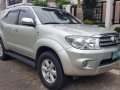 2010 Toyota Fortuner G Diesel Automatic for sale -1