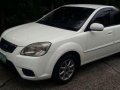 Kia rio 2012 1.4 Gas MT White Sedan For Sale-4