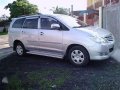 Rush sale Innova G 2010 MT all power 60k odo t-7