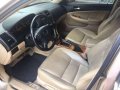 Honda accord 2005 2.4 vtec dohc Vios. Camry. Civic. Altis. -3