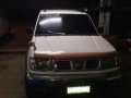 For sale 2000 Nissan Frontier Custom-0