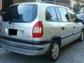 Like New Chevrolet Zafira 2003 For Sale-0