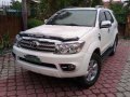 Toyota Fortuner 2011 manual 4x2 Diesel for sale-1