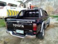Toyota Hilux sr5 4x4 for sale -8