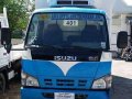 4HL1 Isuzu Elf Reefer Van 10ft. Japan fpr sale-2