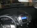 2010 hyundai tucson gls gas automatic like rav4 crv-5