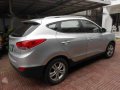 2010 hyundai tucson gls gas automatic like rav4 crv-3