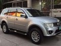 Montero 2009 4x4 SE top of d line 2014 look (same 2010 2011 fortuner)-4