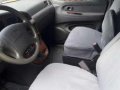 2001 Kia Carnival AT Diesel-2