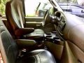 Ford E150 Chateau-4