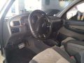 2004 Ford Everest-4