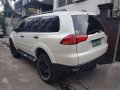 2010 Mitsubishi montero-1