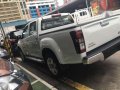 2017 Isuzu 4x2 Dmax 30 CRDI Manual-6