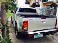 Toyota Hilux G manual diesel Well Maintained-3