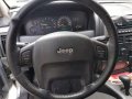 2002 Jeep Grand Cherokee Laredo-5