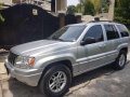 2002 Jeep Grand Cherokee Laredo-3