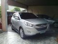 Rush 2011 Hyundai Tuscon Premium Top of the Line alt Santa Fe Innova-0