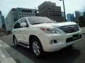 Lexus LX570-2