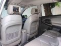 Toyota RAV4 2010 Loaded 4WD rush sale-4