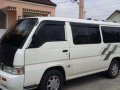 nissan urvan escapade-3