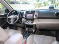 Toyota RAV4 2010 Loaded 4WD rush sale-3