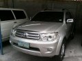 For sale Toyota Fortuner 2010-4