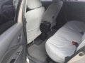 Toyota vios Manual E 2012-6