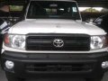 TOYOTA land cruiser 4wd Pick up 2017 for sale -0