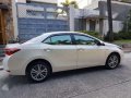Toyota Altis 2014 1.6V sedan white for sale -2