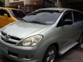 Toyota innova e 2006 mt diesel for sale -3