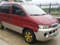 Hyundai Starex 2000 MT Red Van For Sale-4