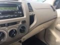 2007 Toyota Hilux limited color gas automatic -9