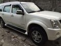 Isuzu Alterra 2013 Automatic 4x2 vs 2009 2010 2011 2012 2014 2015 2016-5