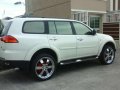 2009 mitsubishi montero gls sport-1