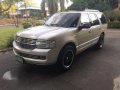 Lincoln Navigator Ford Expedition-1