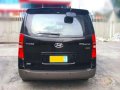 Hyundai Grand Starex 2.5 VGT AT 2011 For Sale -3