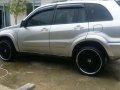 2004 toyota rav4-5