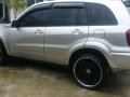 2004 toyota rav4-2