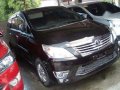 2013 Innova Black 2.5 G Automatic Toyota-0