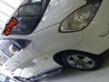 Toyota Innova J 2006 vvti manual transmission like in brand new state-0